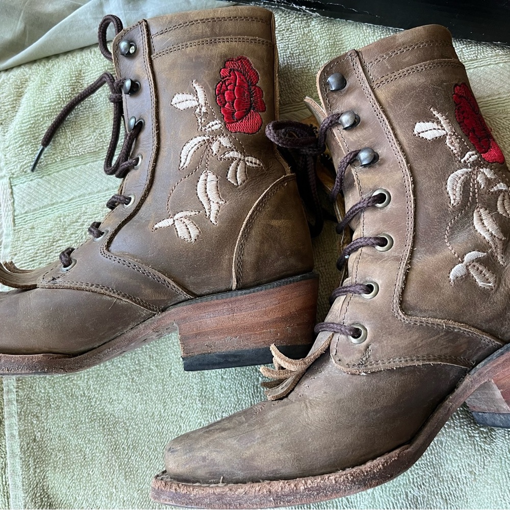 Women's Brown Embroidered Boots - Picture 4 of 7